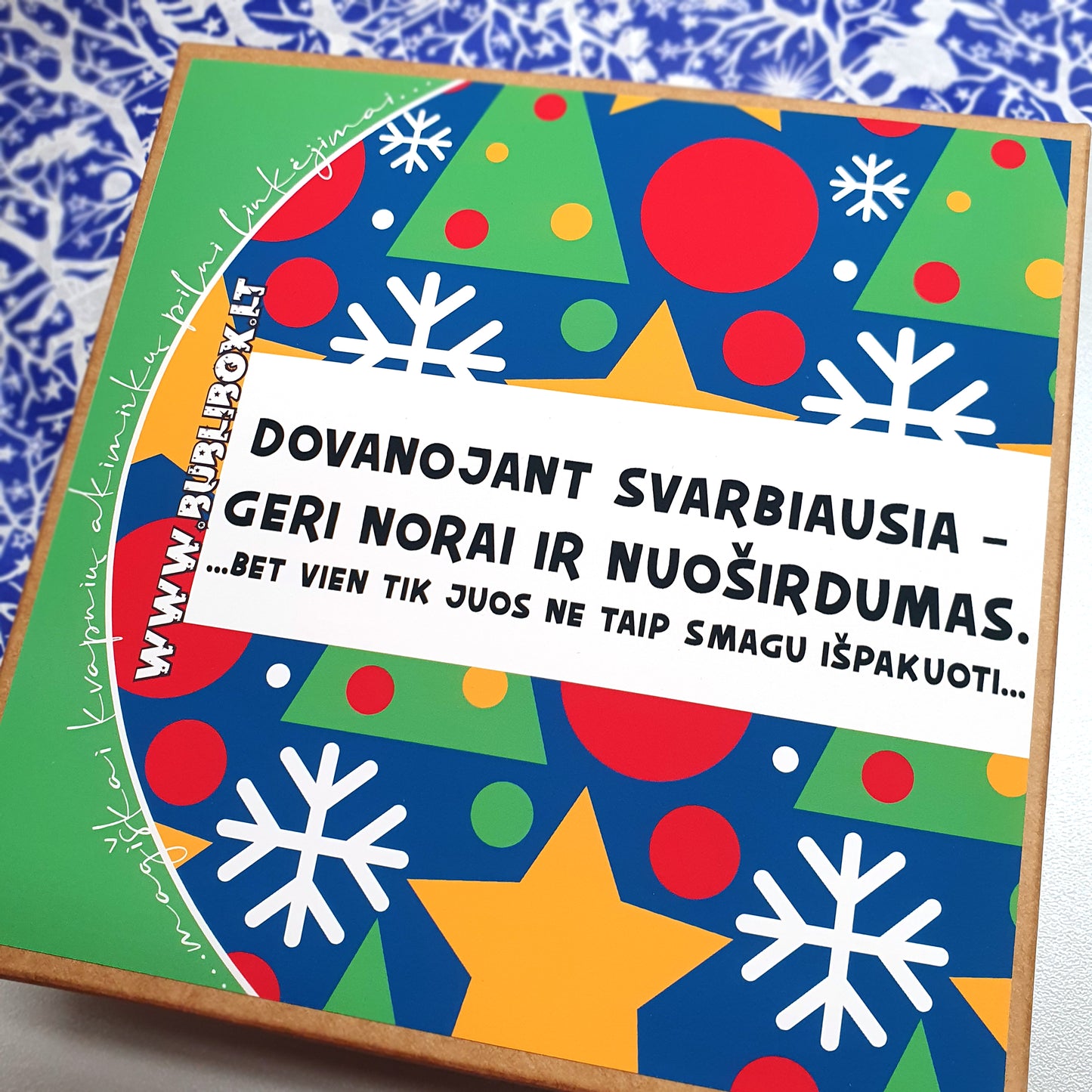 KALĖDINĖ DĖŽUTĖ: smagiau išpakuoti