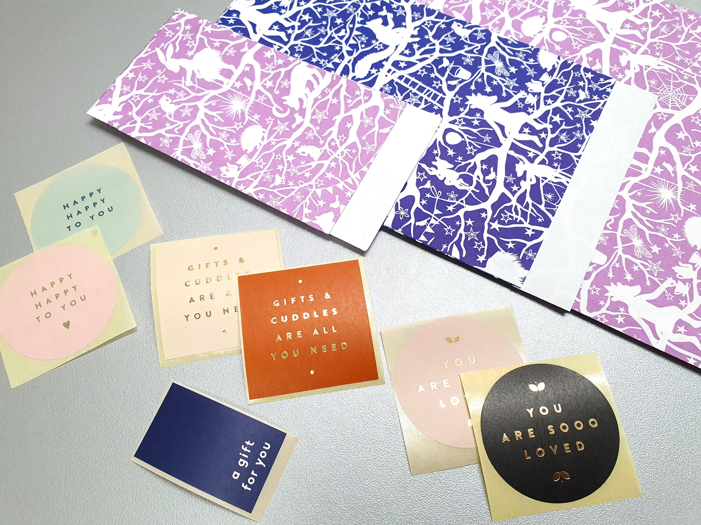 Lipdukai dovanų maišeliams