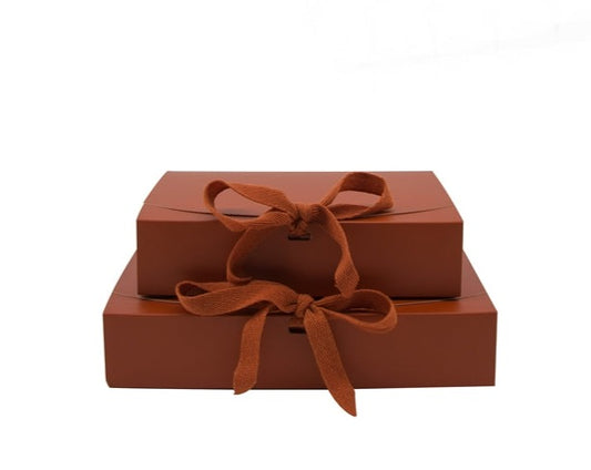 Dovanų dėžutė KAŠTONINĖ